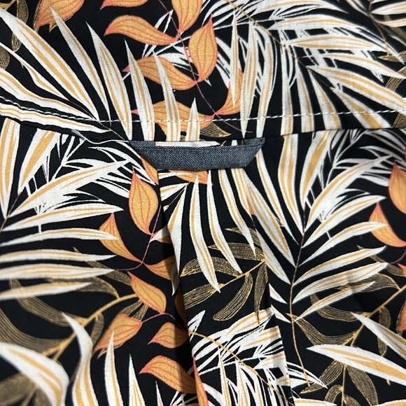 🙌🏾 Printed Poplin Short Sleeve Button Up Shirt 🤗 Vacay Spirit 🌴 - Picture 4 of 9